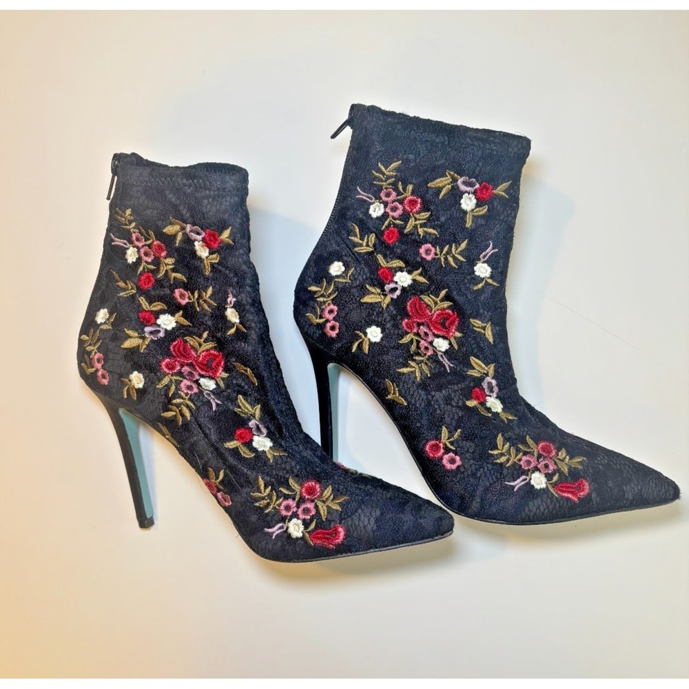 Blue by Betsy Johnson Floral Heel Booties Size 6 1/2 Stilettos Zipper